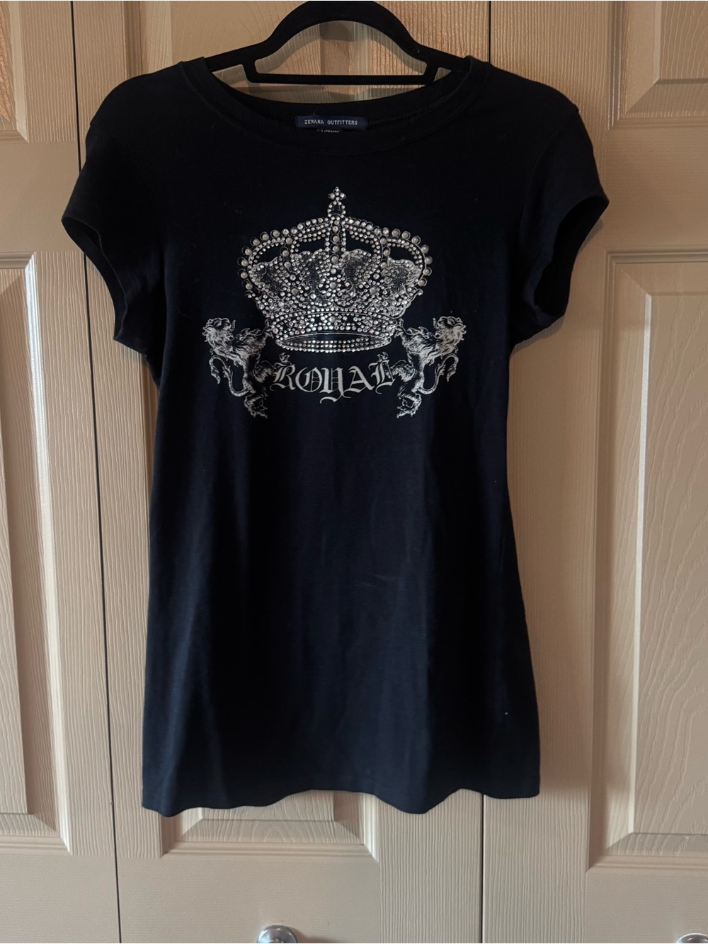 Zenana Outfitters Black Short-Sleeve Tee